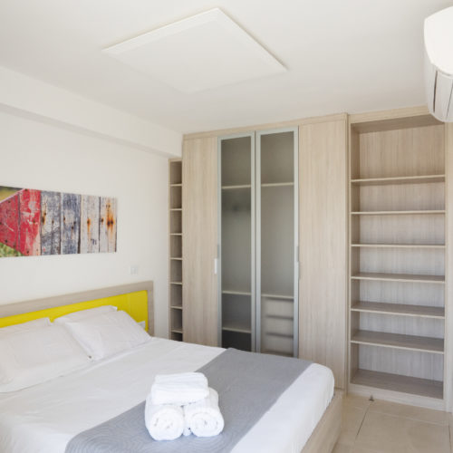 bed room 305