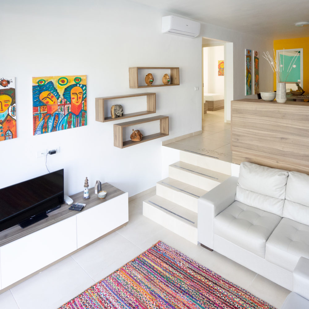 living room - family 102