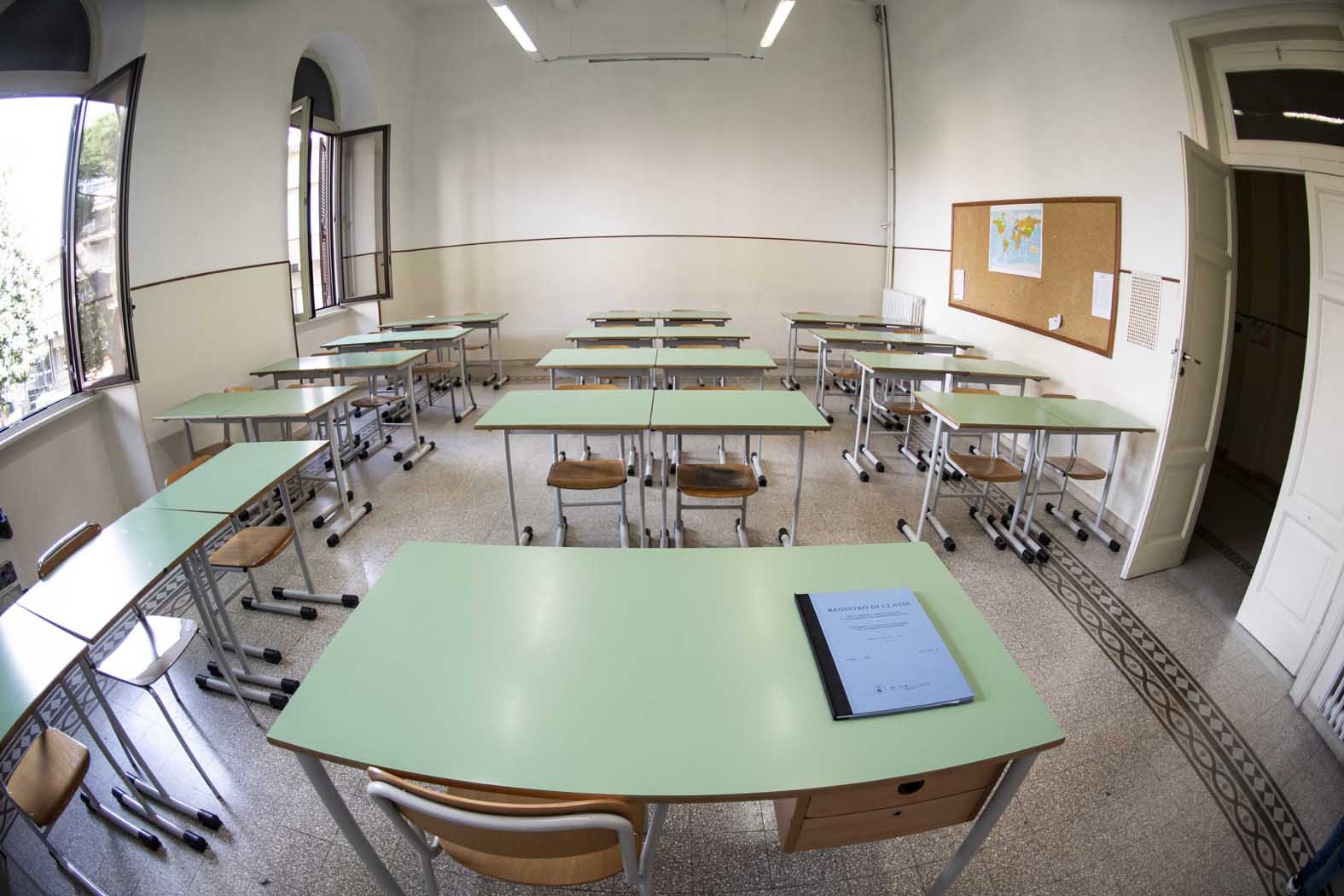 &ldquo;Scuole paritarie, emergenza diffusa di fronte alla quale Governo e Regione non possono voltare le spalle&rdquo;.
